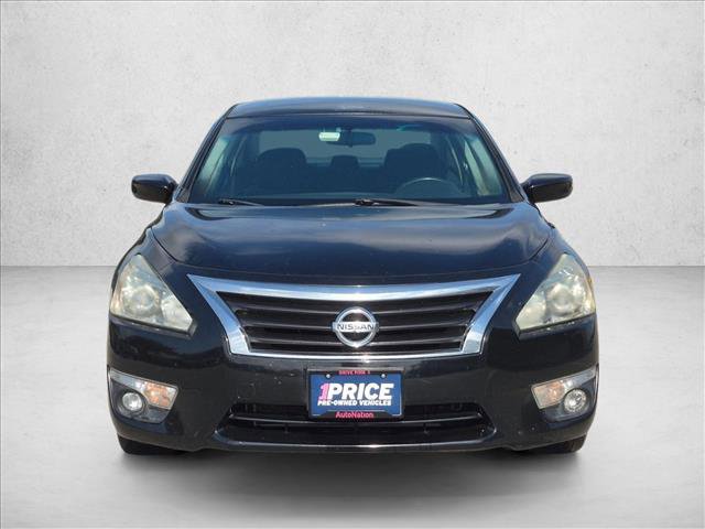 Used 2015 Nissan Altima 2.5 SV FWD image 2