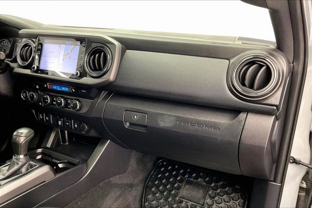 Used 2021 Toyota Tacoma TRD Sport image 16