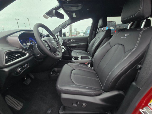 New 2026 Chrysler Pacifica Select w/ S Appearance Package FWD image 25