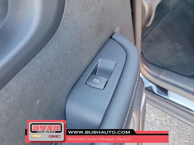 Used 2025 Buick Enclave Preferred image 18