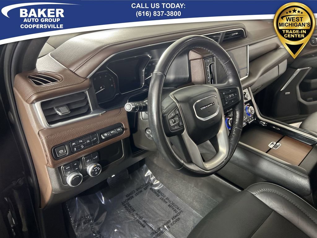 Used 2021 GMC Yukon Denali w/ Denali Premium Package image 11