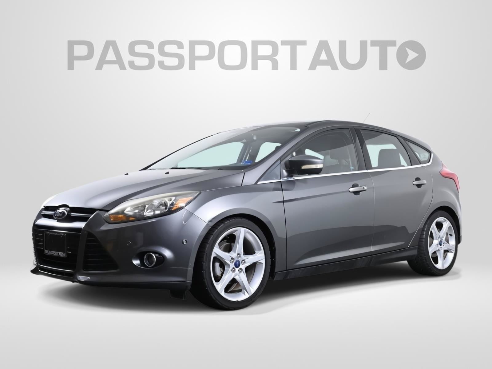Used 2012 Ford Focus Titanium FWD image 1