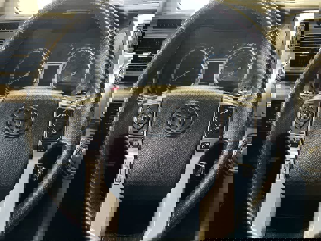 Used 2015 Toyota 4Runner SR5 image 17