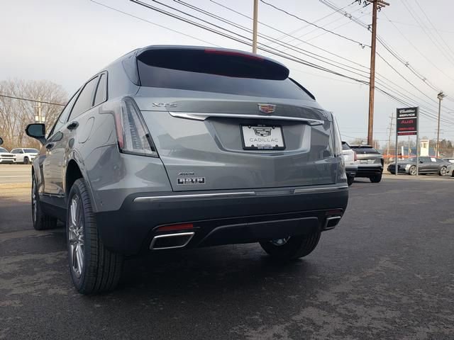 New 2026 Cadillac XT5 Sportv w/ LPO, Floor Liner Package image 9