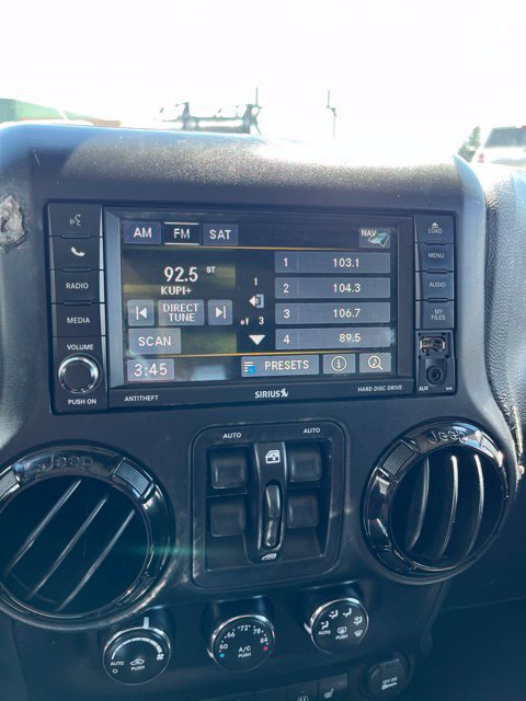 Used 2016 Jeep Wrangler Unlimited Sahara AWD/4WD image 42
