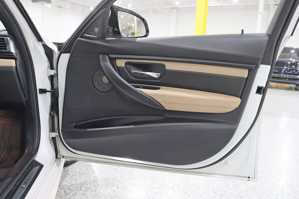 Used 2016 BMW M3 RWD image 38