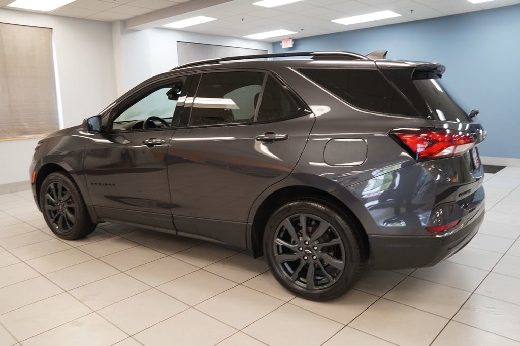 Used 2022 Chevrolet Equinox RS w/ LPO, Floor Liner Package AWD/4WD image 7