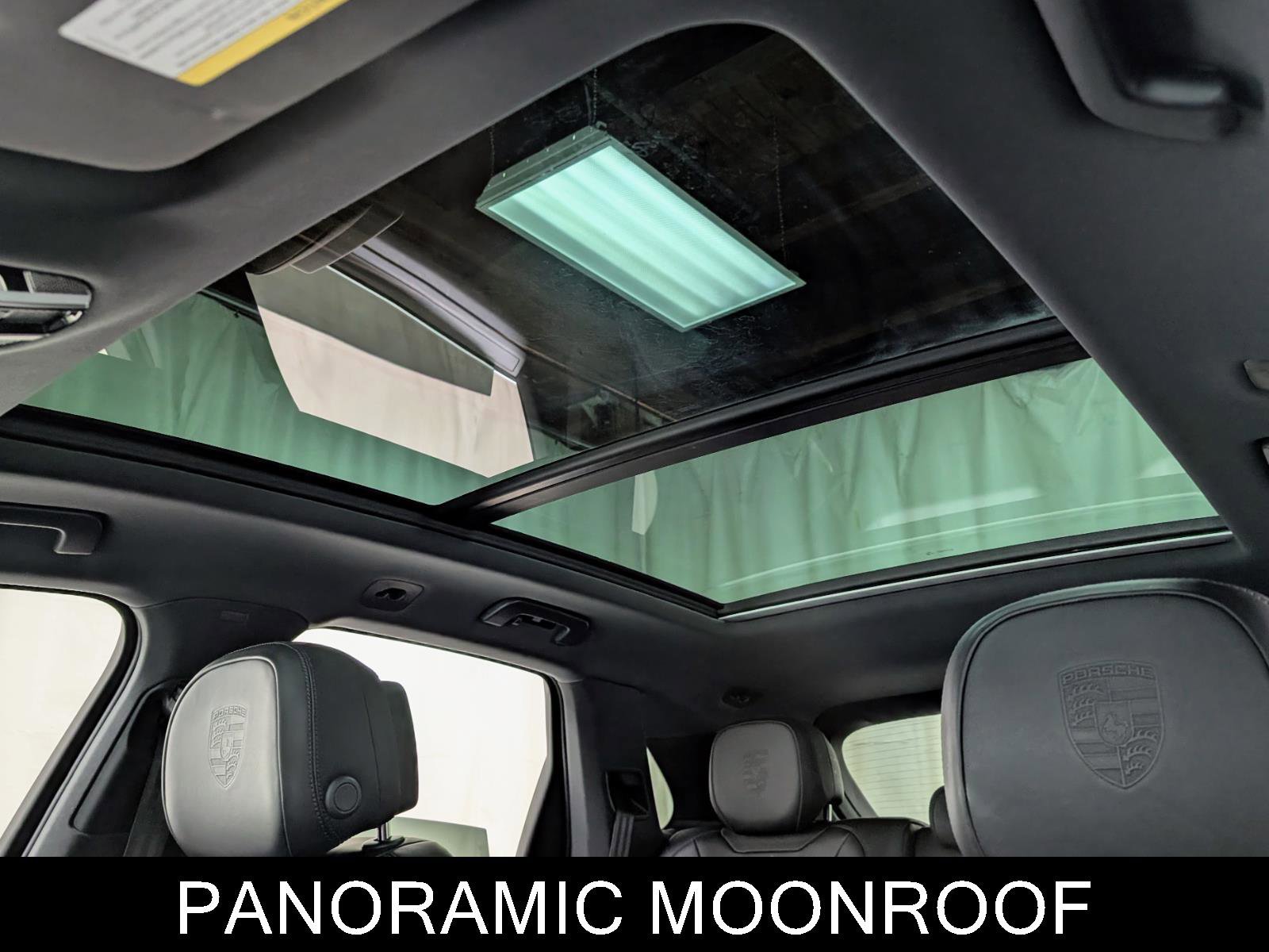 Used 2023 Porsche Cayenne Platinum Edition image 15