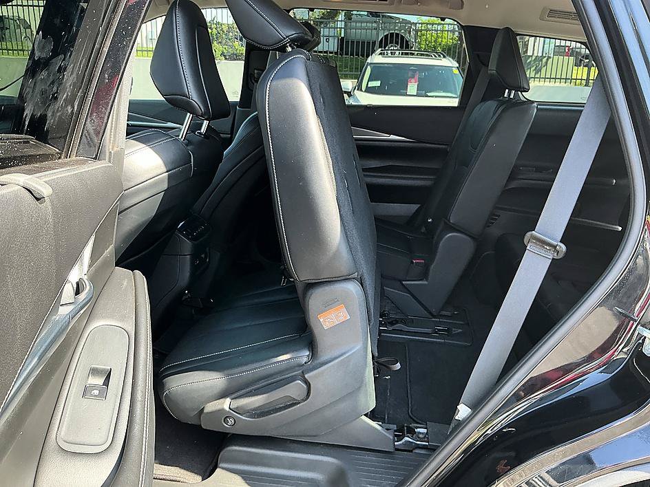 Used 2023 INFINITI QX60 Luxe w/ Cargo Package FWD image 27