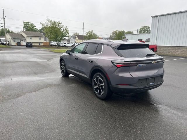 New 2026 Chevrolet Equinox EV LT AWD/4WD image 3