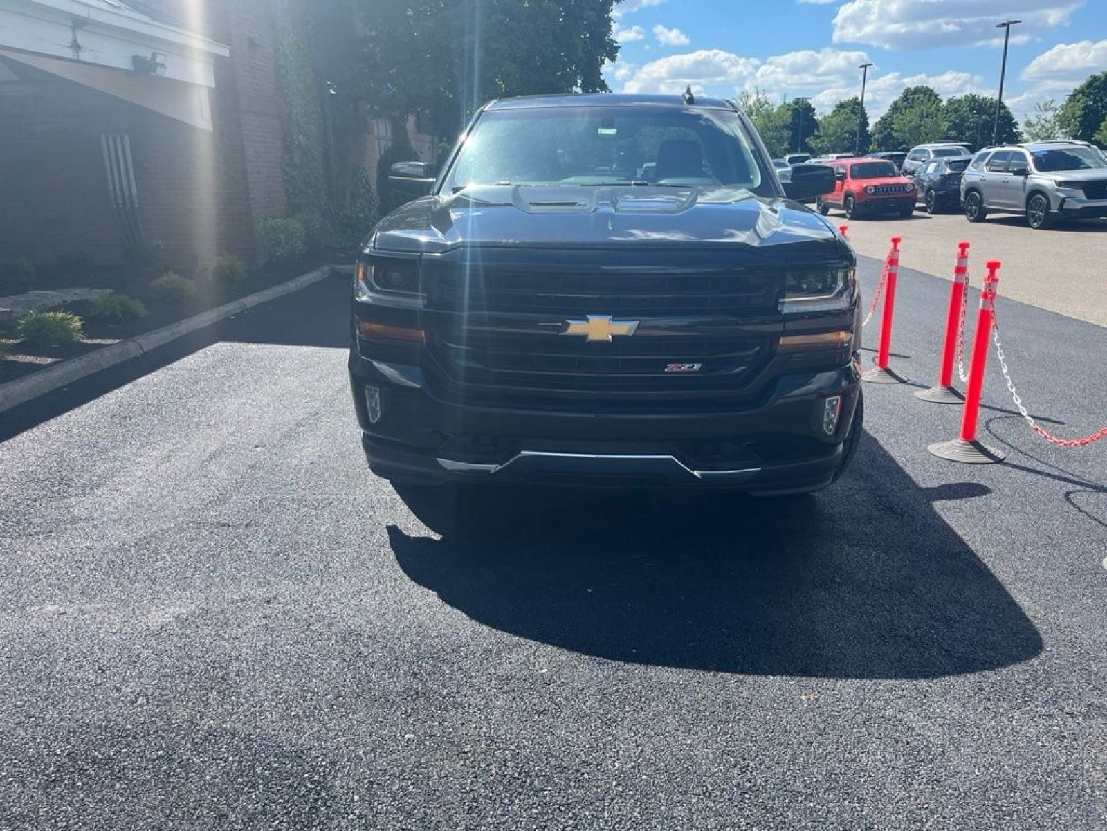 Used 2018 Chevrolet Silverado 1500 LT w/ All Star Edition AWD/4WD image 2