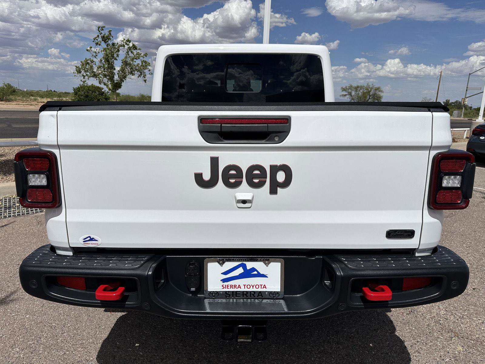Used 2020 Jeep Gladiator Rubicon AWD/4WD image 5