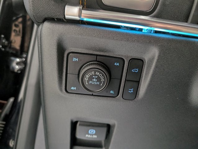 Used 2025 Ford Expedition Tremor AWD/4WD image 22