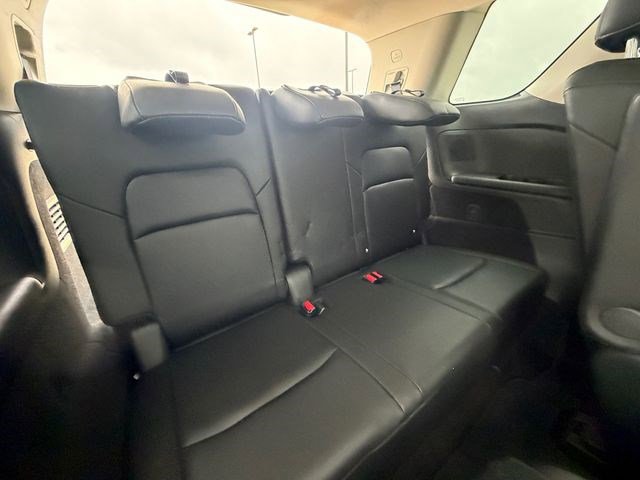 Used 2024 Nissan Pathfinder SL w/ SL Premium Package FWD image 20