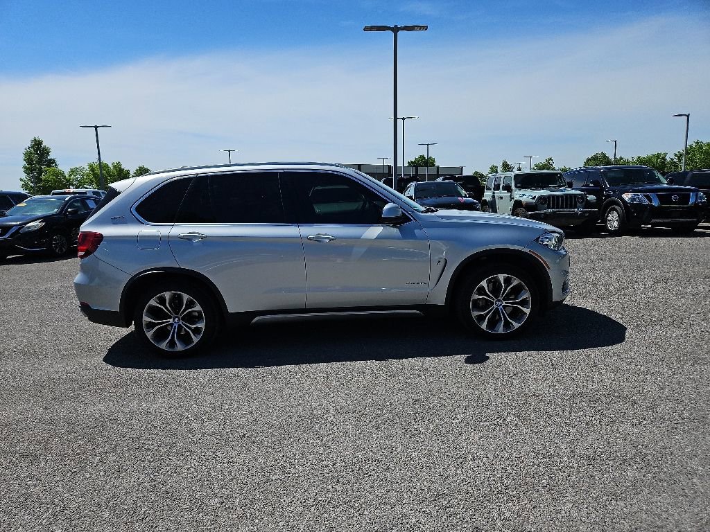 Used 2018 BMW X5 xDrive40e AWD/4WD image 8