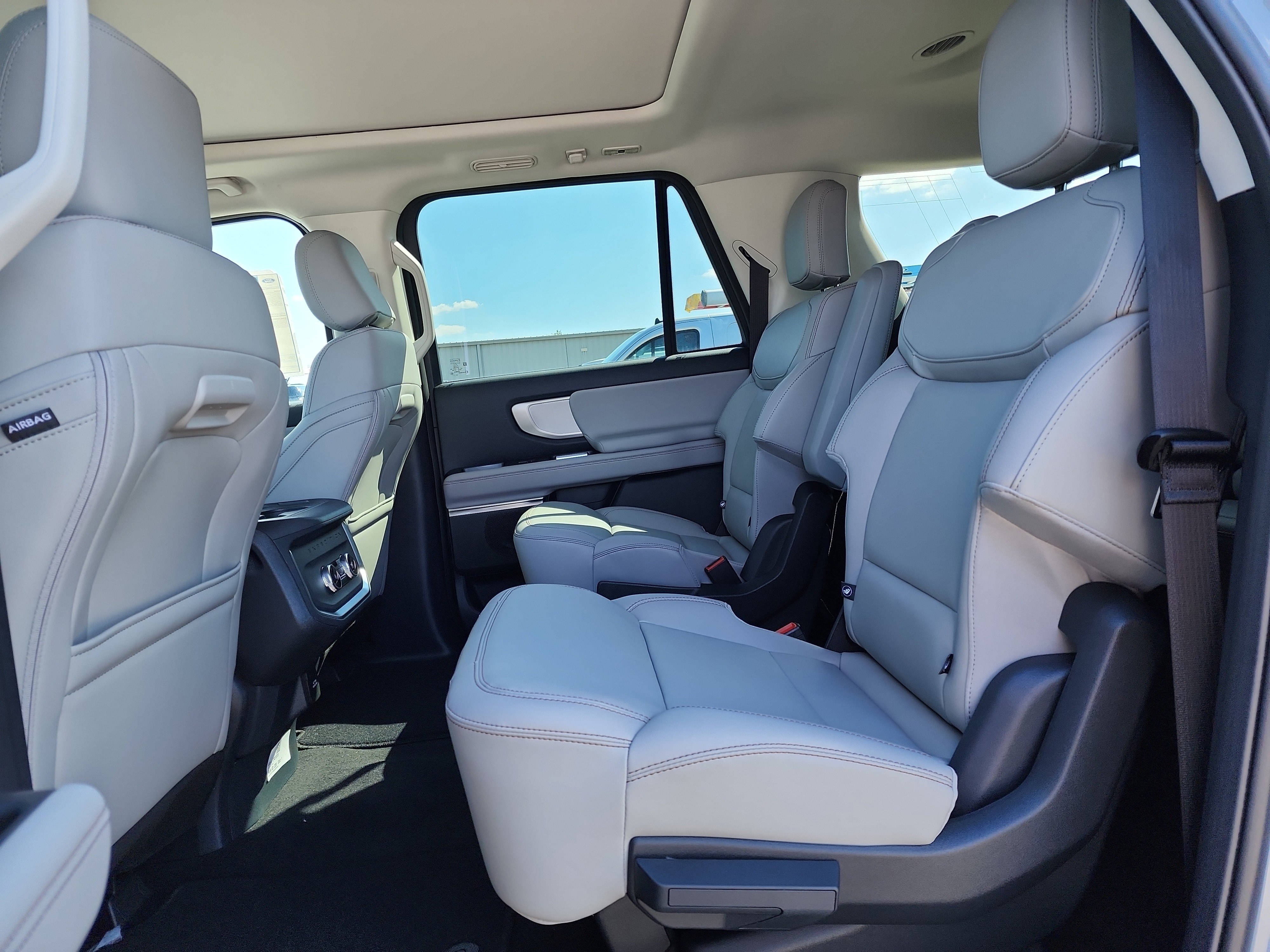 New 2025 Ford Expedition Max Active image 7