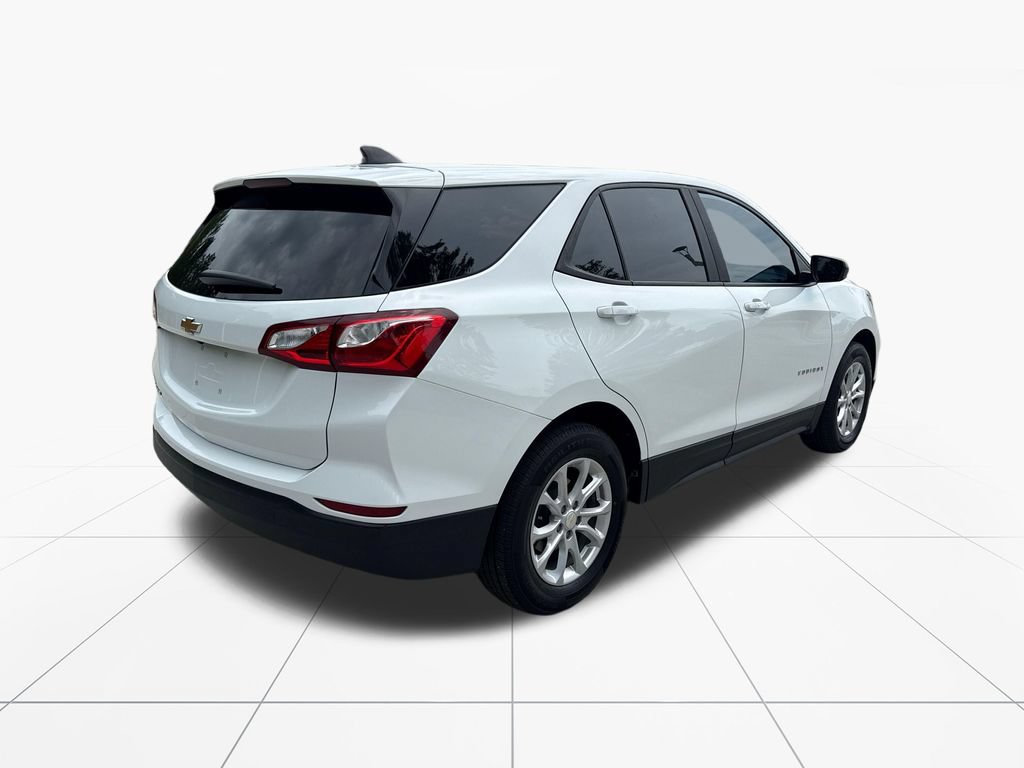 Used 2021 Chevrolet Equinox LS w/ LS Convenience Package FWD image 8