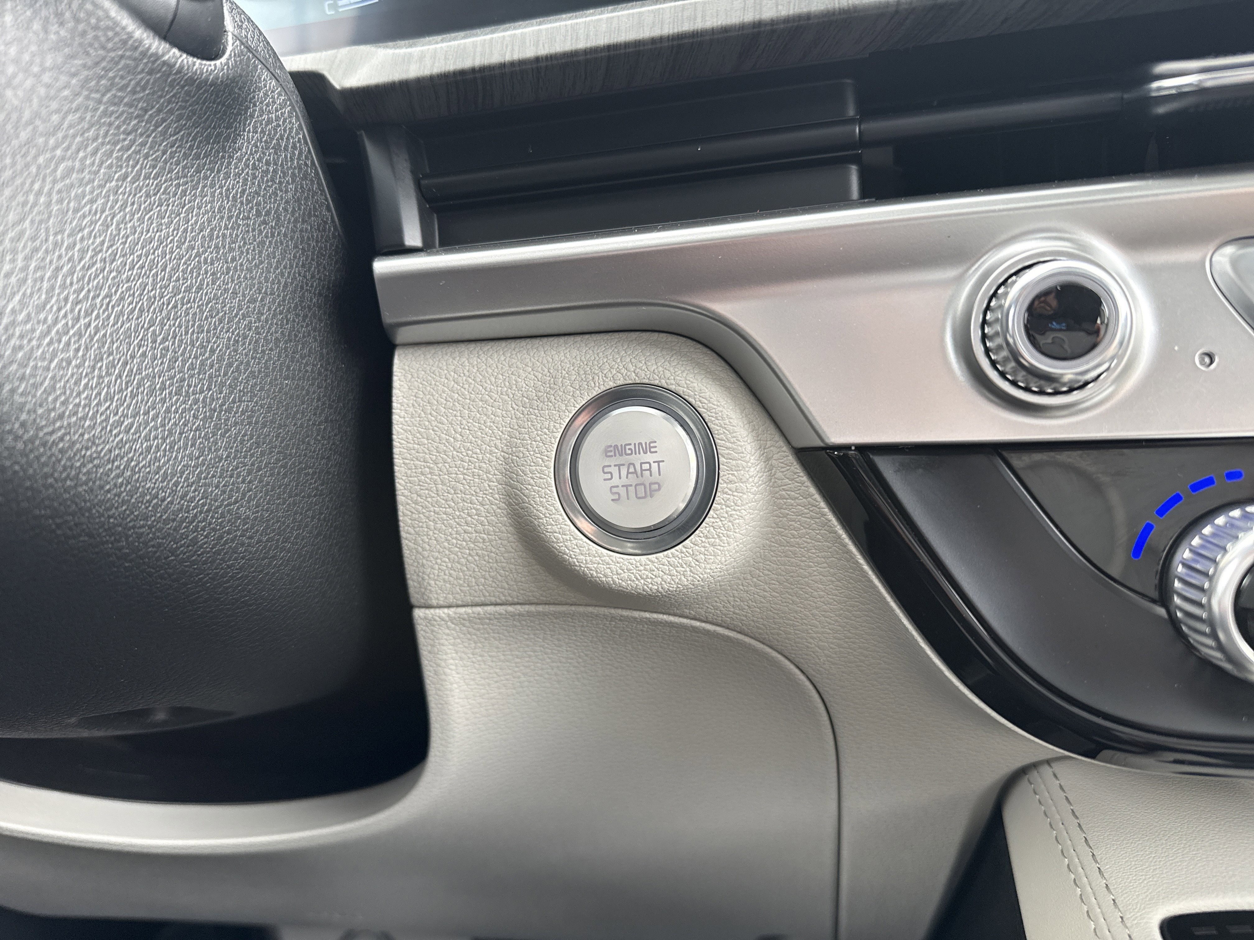 Used 2023 Kia Telluride EX image 22