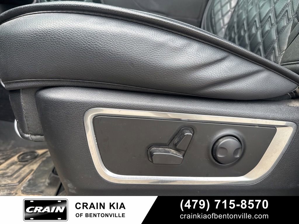 Used 2025 RAM 1500 Laramie AWD/4WD image 19