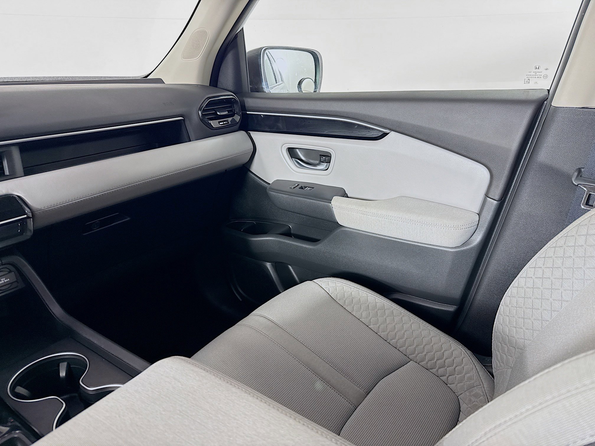 Used 2024 Honda Pilot LX image 26