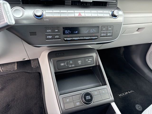 Used 2025 Hyundai Kona SEL image 10