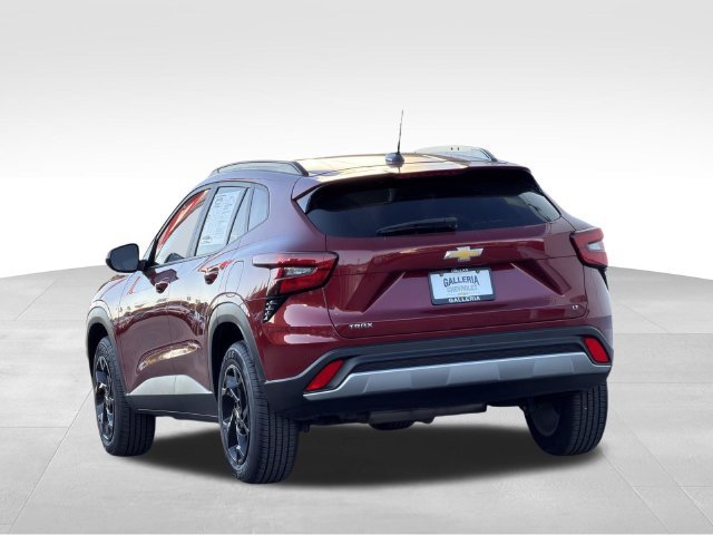 Certified 2024 Chevrolet Trax LT w/ Driver Confidence Package FWD image 7