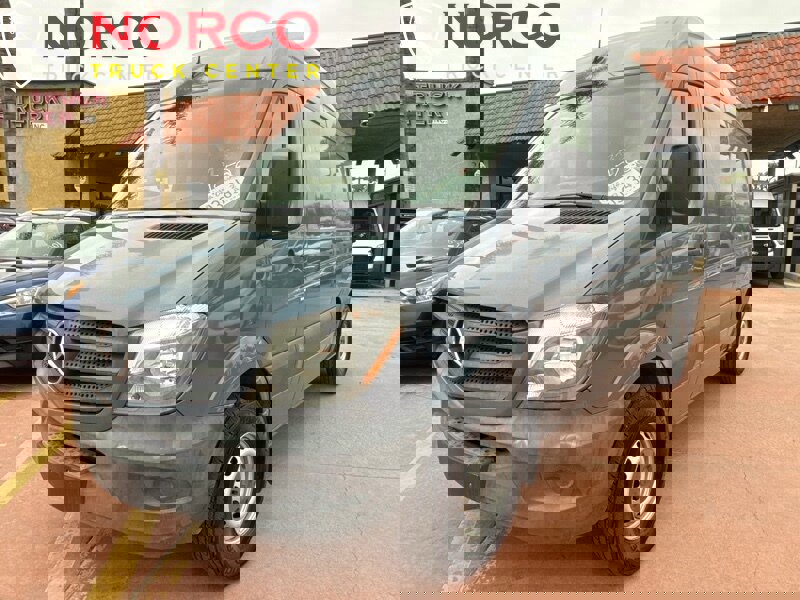 Used 2018 Mercedes-Benz Sprinter 2500 image 6