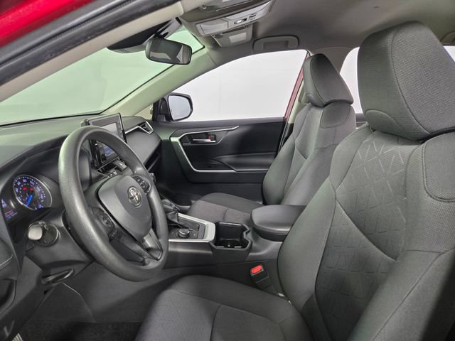 Used 2022 Toyota RAV4 XLE AWD/4WD image 15
