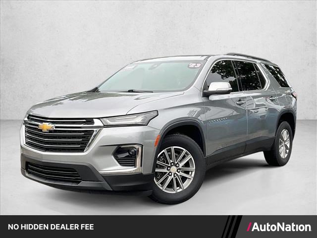 Used 2023 Chevrolet Traverse LT FWD image 1