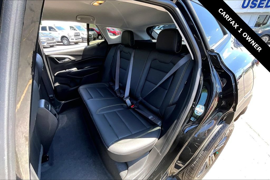 Used 2025 Chevrolet Trax ACTIV FWD image 22
