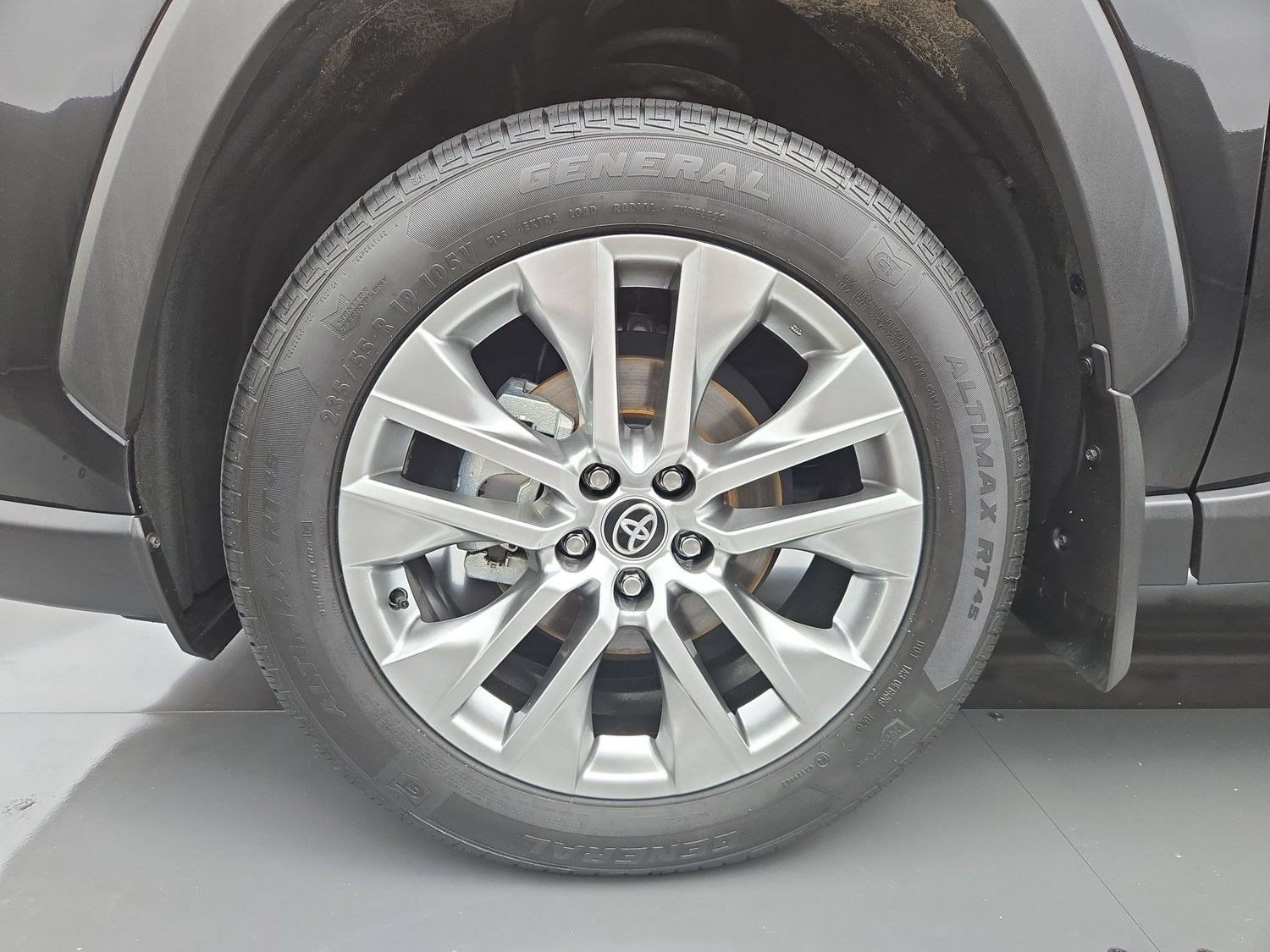 Used 2025 Toyota RAV4 Limited w/ Weather Package FWD image 31