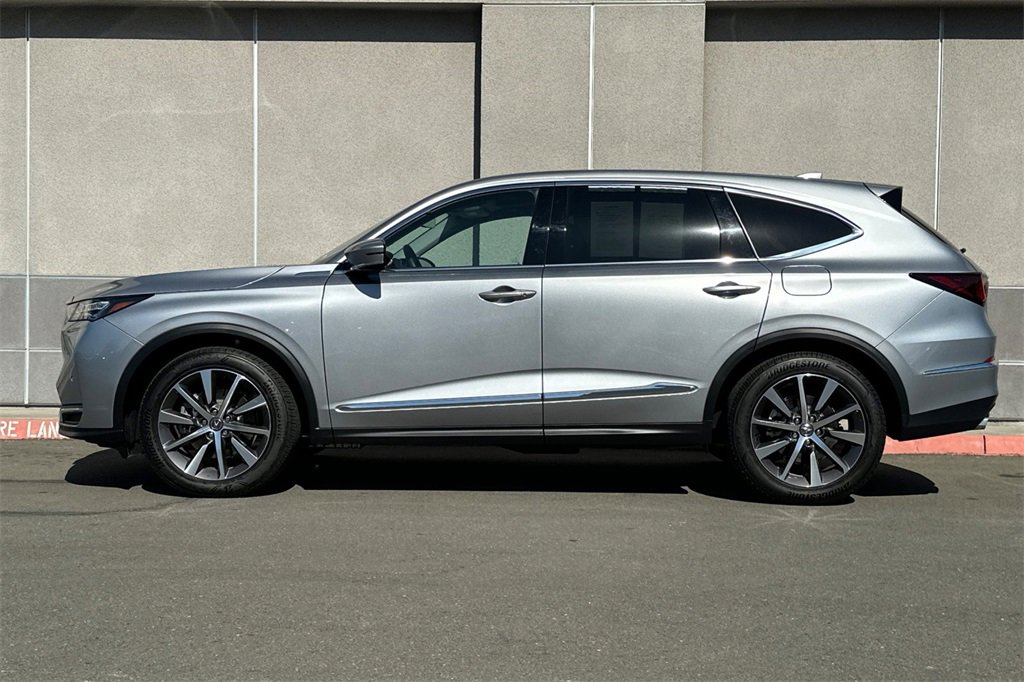 Certified 2025 Acura MDX w/ Technology Package image 8