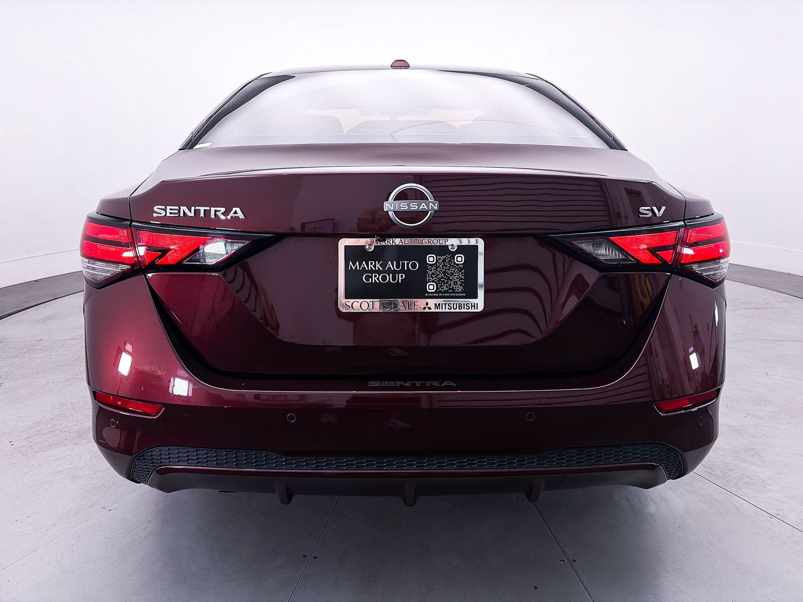 Used 2024 Nissan Sentra SV FWD image 14