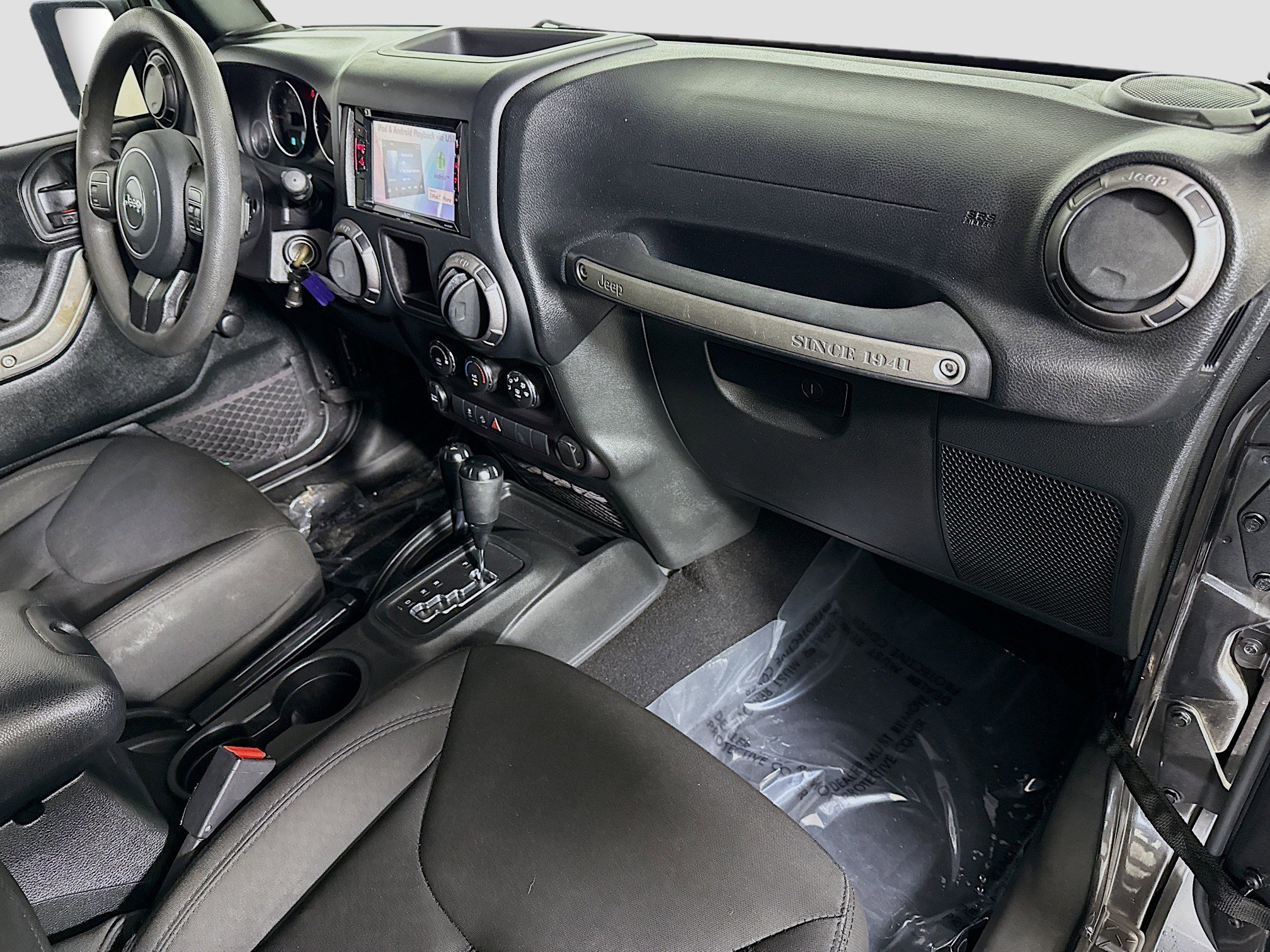 Used 2018 Jeep Wrangler Unlimited Sport image 27