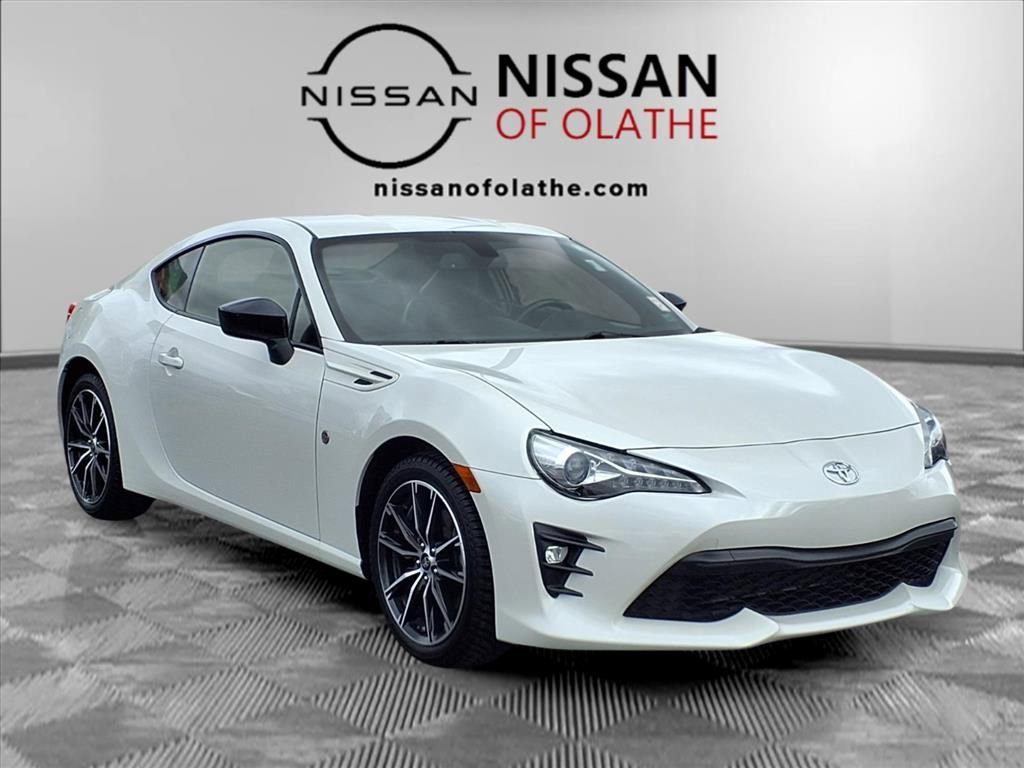 Used 2018 Toyota 86 image 32