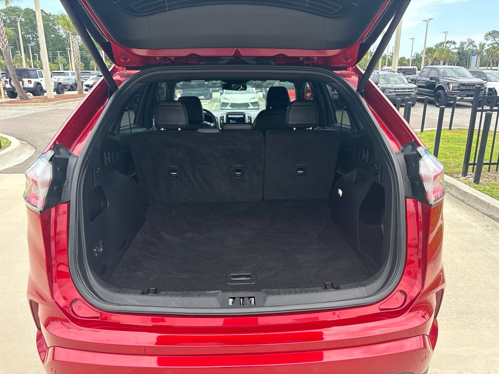 Certified 2024 Ford Edge ST-Line AWD/4WD image 9