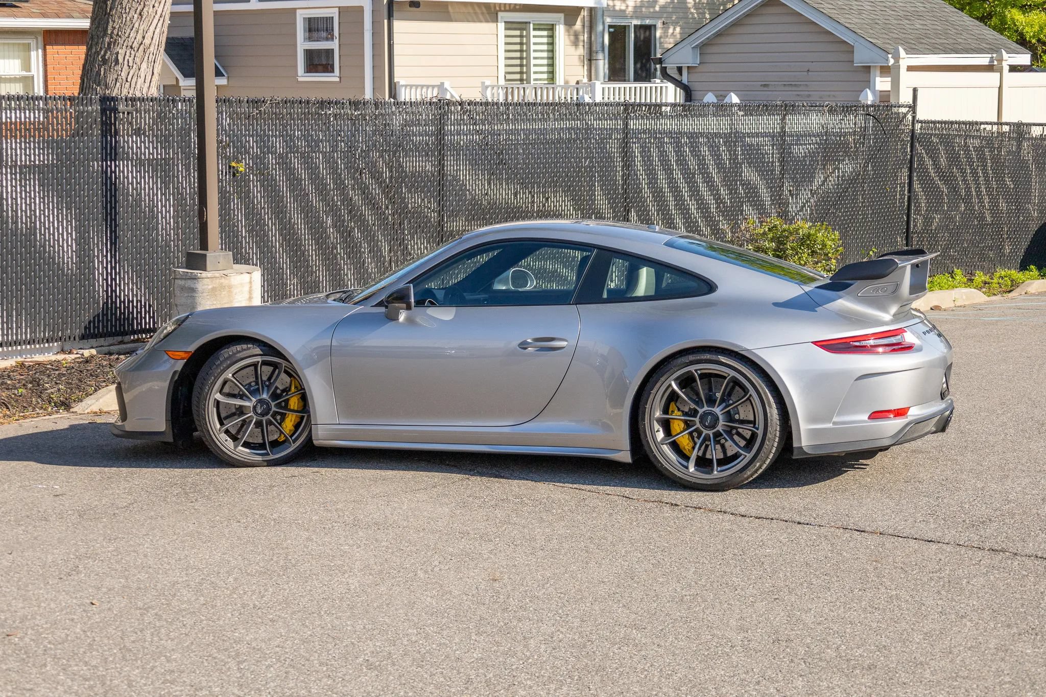 Used 2018 Porsche 911 GT3 RWD image 32