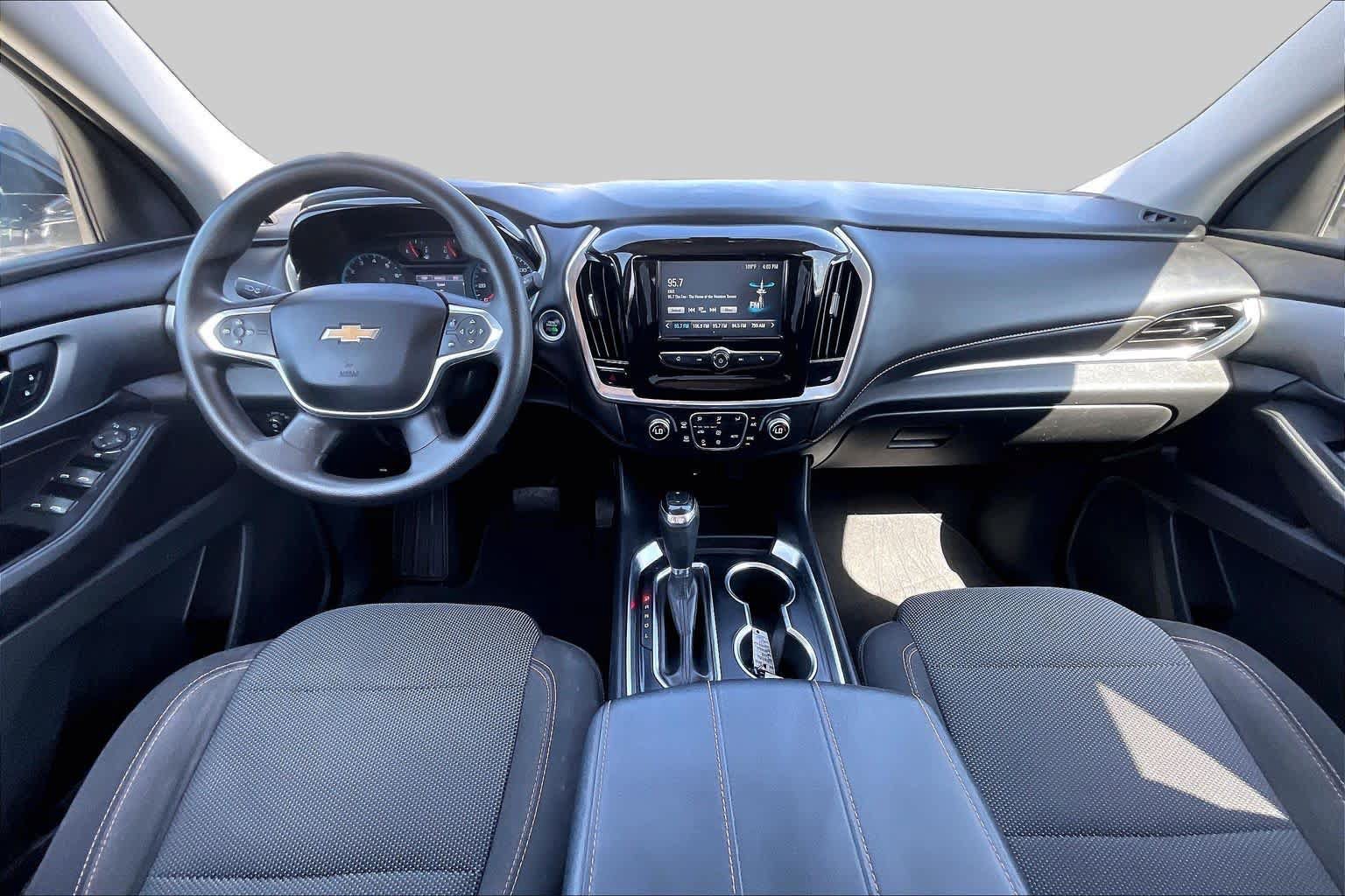 Used 2018 Chevrolet Traverse LS FWD image 14