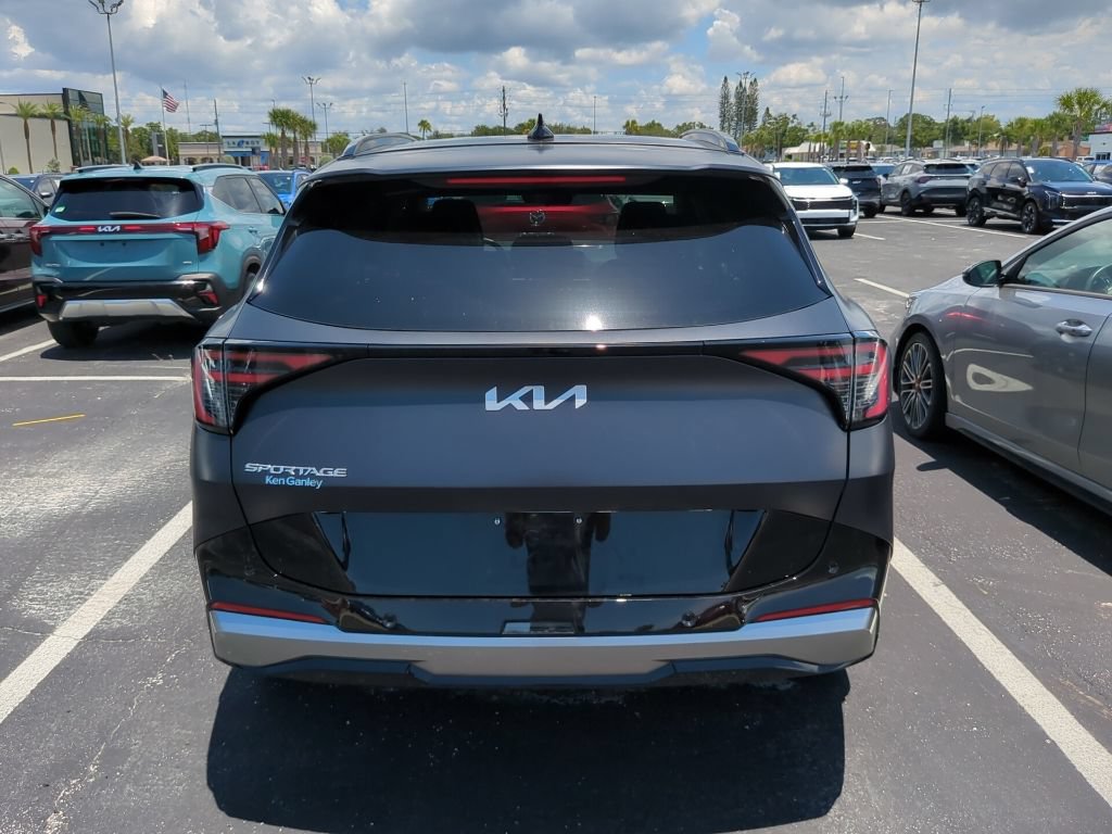 Certified 2026 Kia Sportage SX FWD image 11