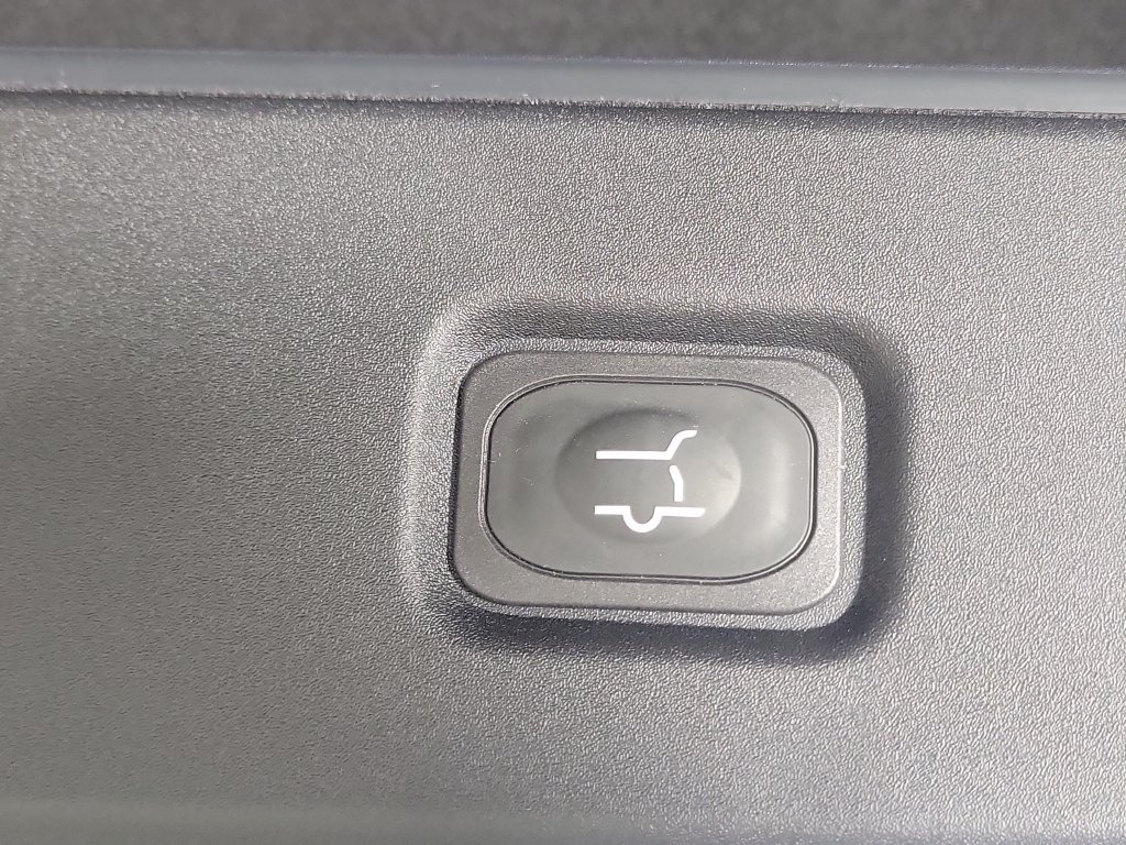 New 2027 Lincoln Navigator Premiere RWD image 8