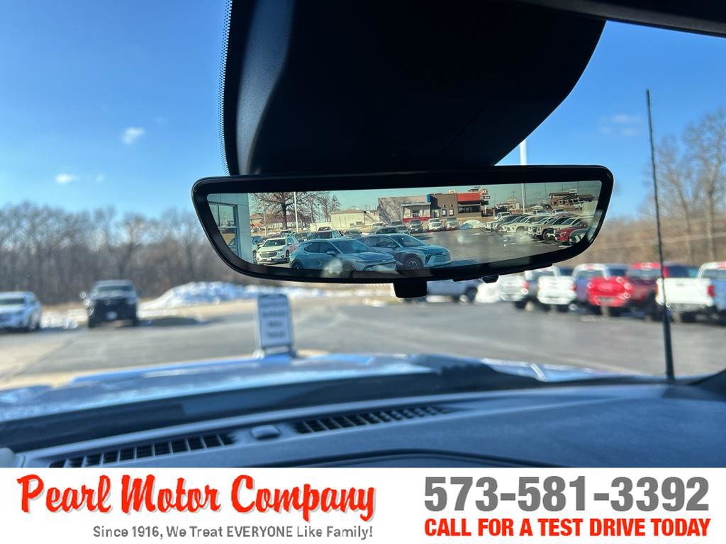 Certified 2024 Chevrolet Silverado 3500 High Country w/ Technology Package image 17