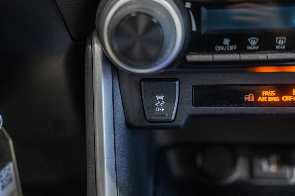 Used 2025 Toyota RAV4 LE image 21