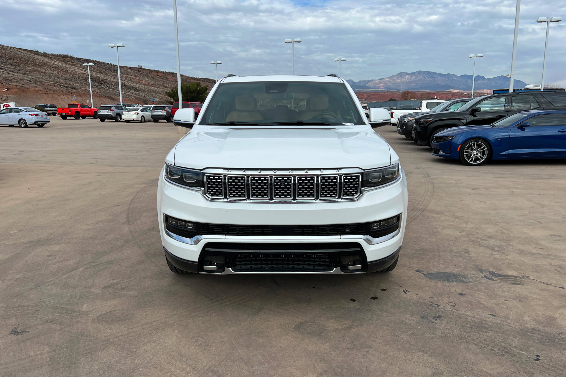 Used 2022 Jeep Grand Wagoneer Series III w/ HD Trailer Tow Package image 8