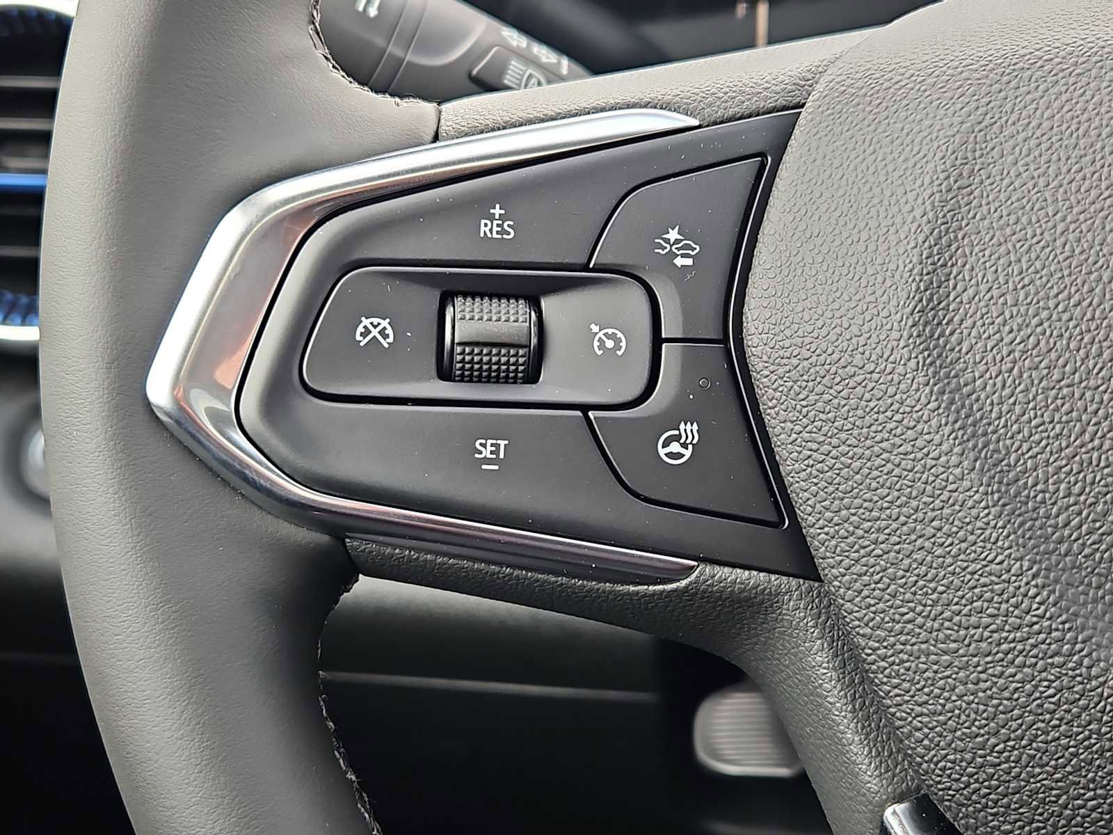 New 2026 Chevrolet Trax LT w/ Sunroof Package FWD image 11