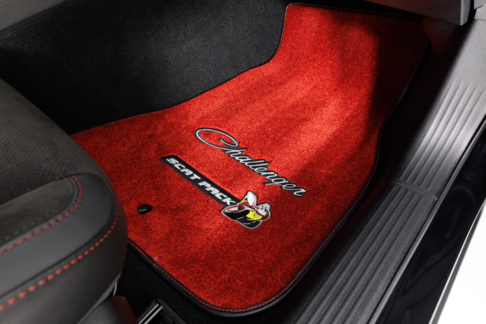 Used 2023 Dodge Challenger R/T Scat Pack RWD image 40