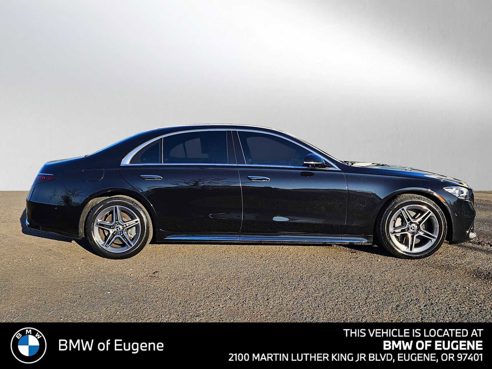 Used 2024 Mercedes-Benz S 580 4MATIC Sedan image 2
