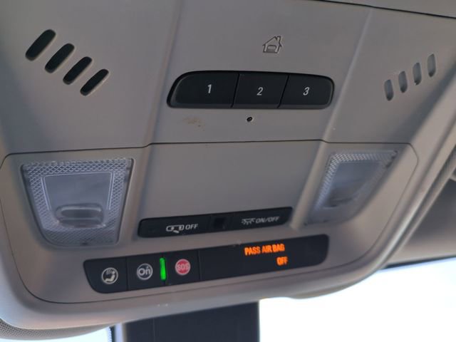 Used 2018 Chevrolet Equinox Premier image 22