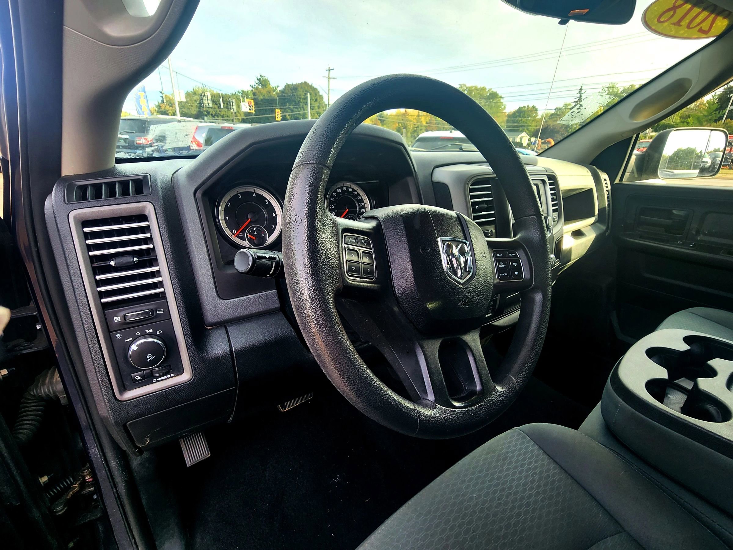 Used 2018 RAM 1500 Express w/ Express Value Package image 25