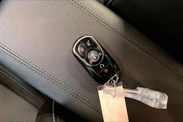 Used 2023 Buick Encore GX Select w/ Sport Touring Package image 34