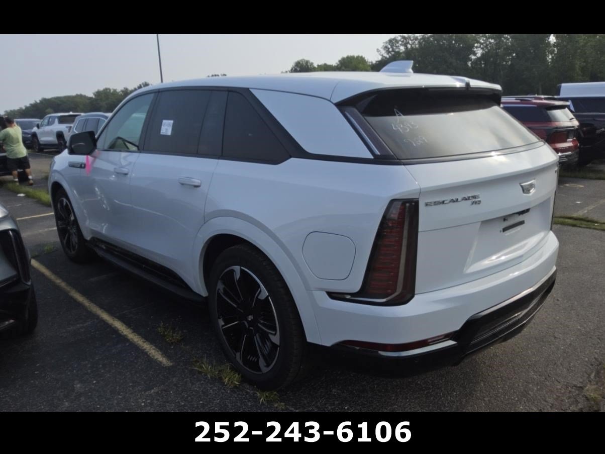 Used 2026 Cadillac Escalade IQ Sport 2 AWD/4WD image 5